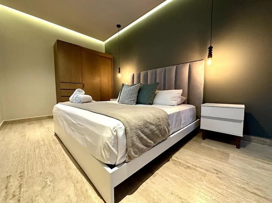 Beautiful Loft With Rooftop Pool, Bar & Views By Solmar Rentals Playa del Carmen Apartment