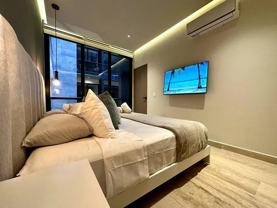 Beautiful Loft With Rooftop Pool, Bar & Views By Solmar Rentals Playa del Carmen